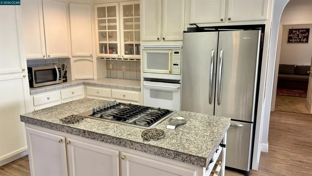 5593 Edgeview Drive Discovery Bay CA 94505
