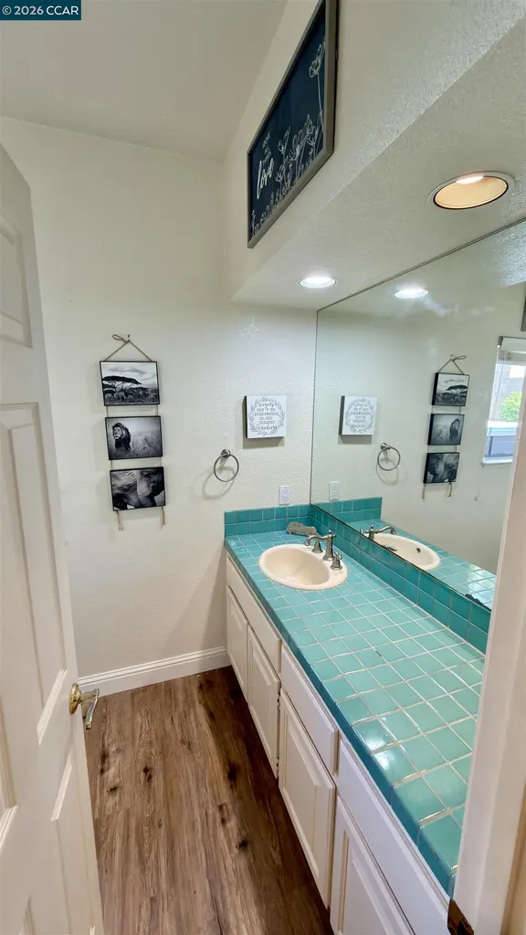 5593 Edgeview Drive Discovery Bay CA 94505