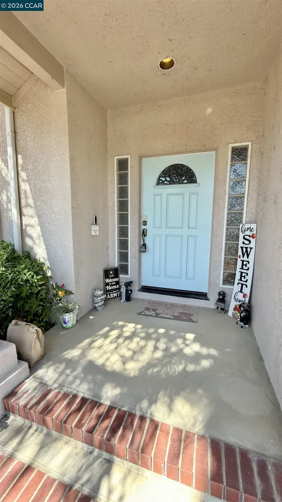 5593 Edgeview Drive Discovery Bay CA 94505