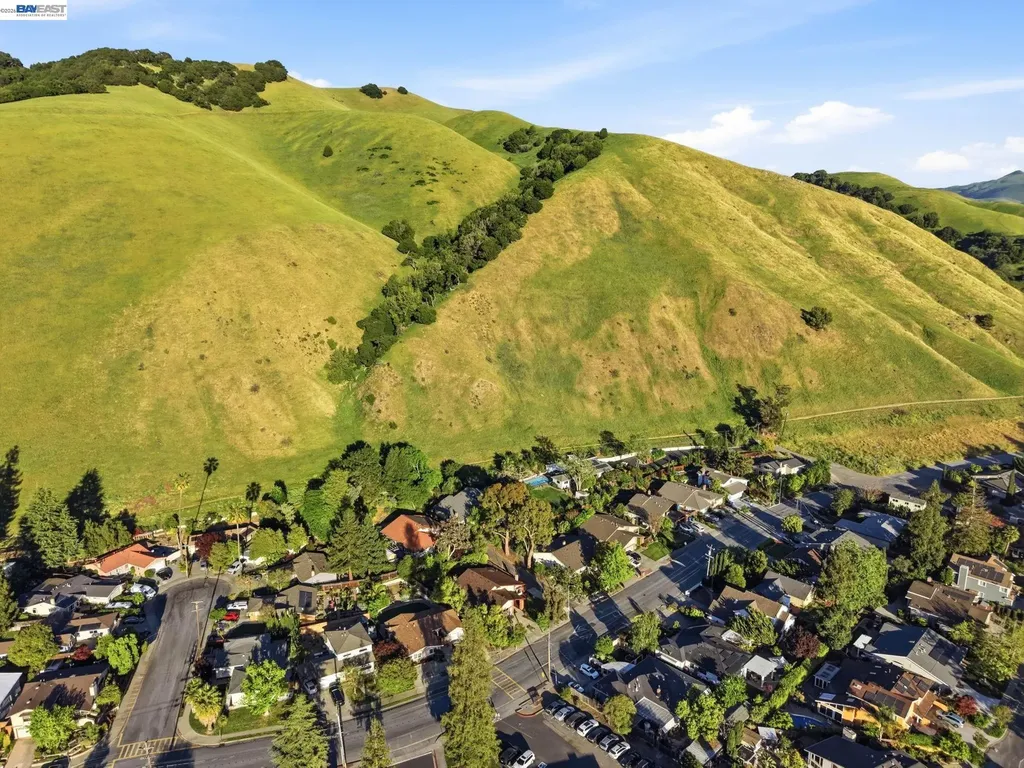 38590 Canyon Heights Drive Fremont CA 94536