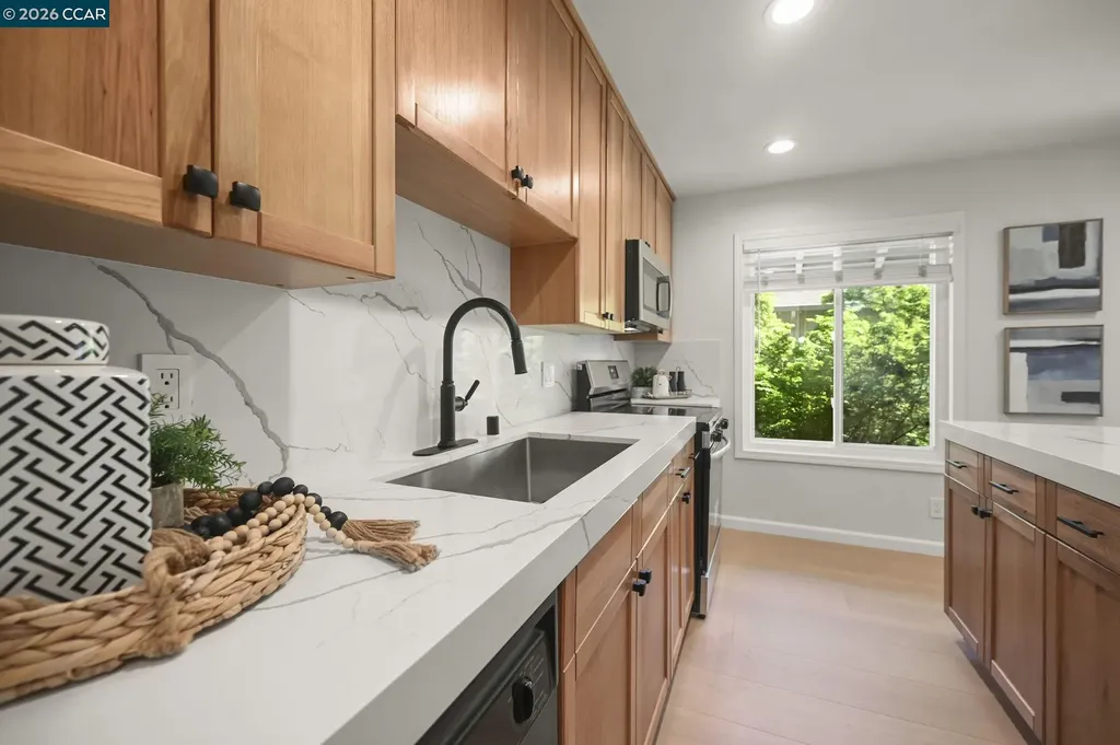 2560 Walnut Boulevard Walnut Creek CA 94596