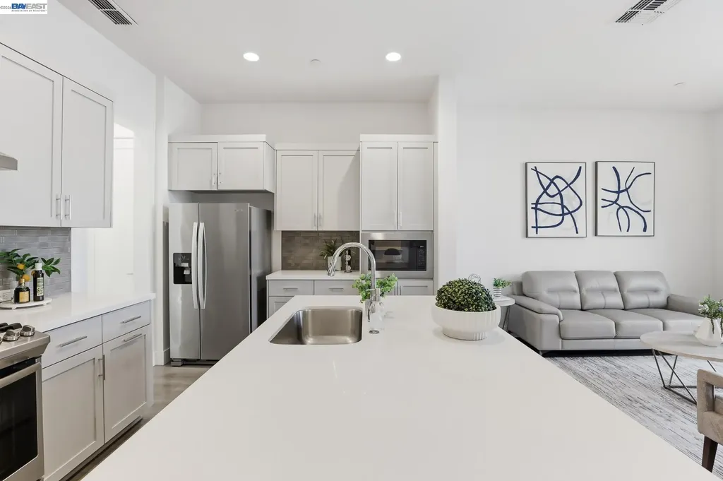 7134 Regional Street Dublin CA 94568