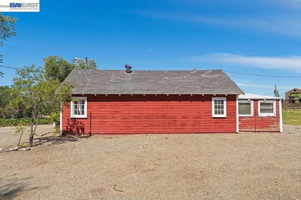 1972 Livermore Avenue Livermore CA 94550