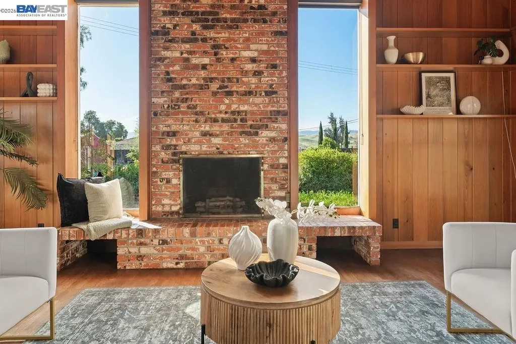 1972 Livermore Avenue Livermore CA 94550