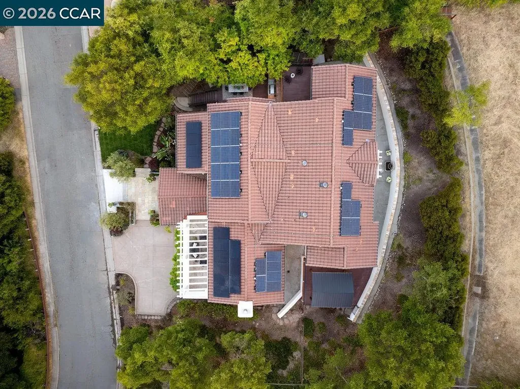 128 Oak Road Orinda CA 94563