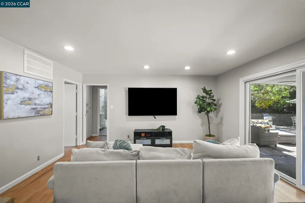203 Virginia Circle Martinez CA 94553