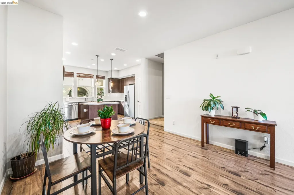 1280 Gusty Loop #4 Livermore CA 94550