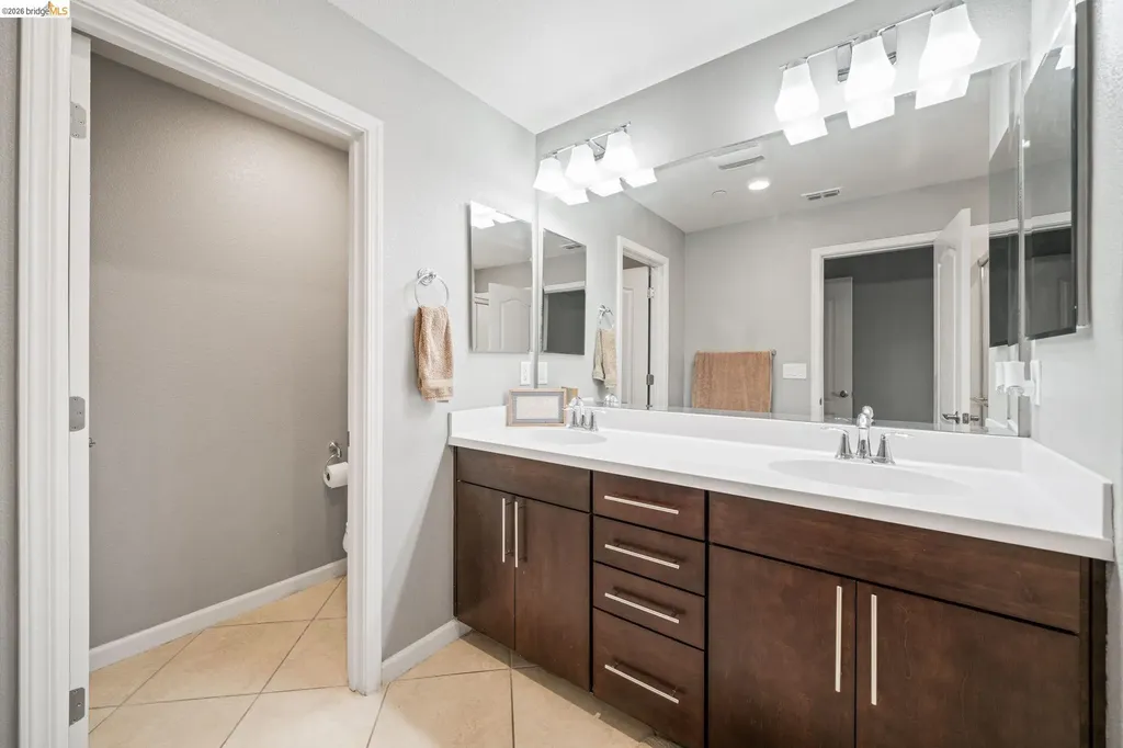 1280 Gusty Loop #4 Livermore CA 94550