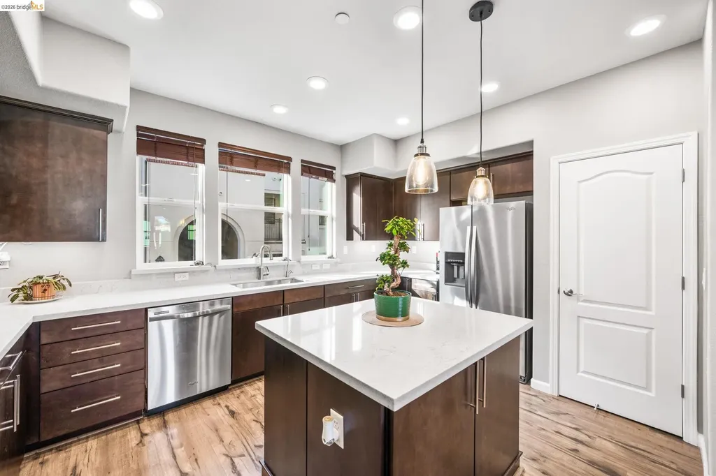 1280 Gusty Loop #4 Livermore CA 94550