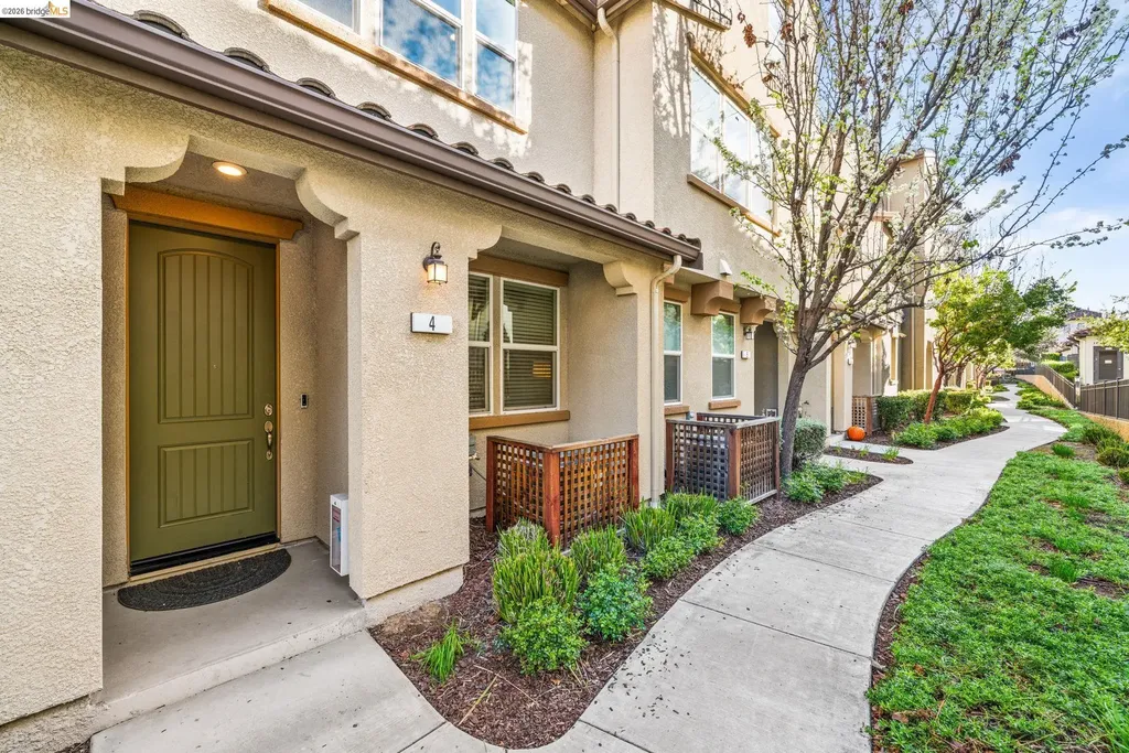 1280 Gusty Loop #4 Livermore CA 94550