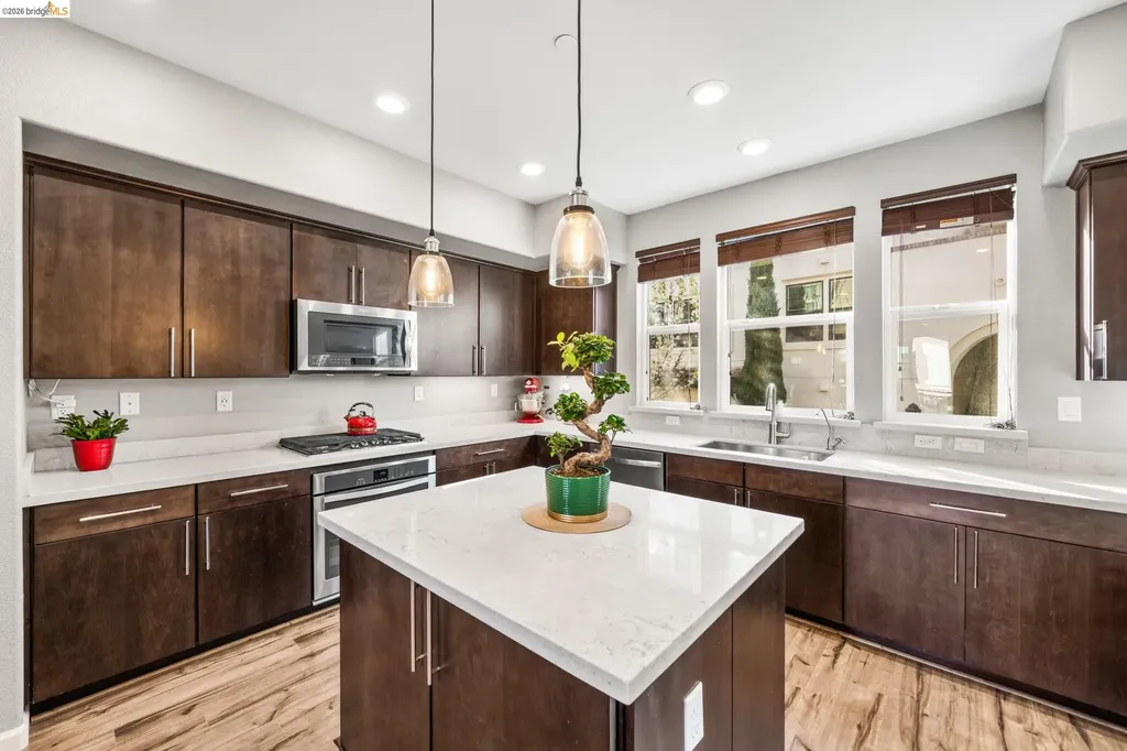 1280 Gusty Loop #4 Livermore CA 94550