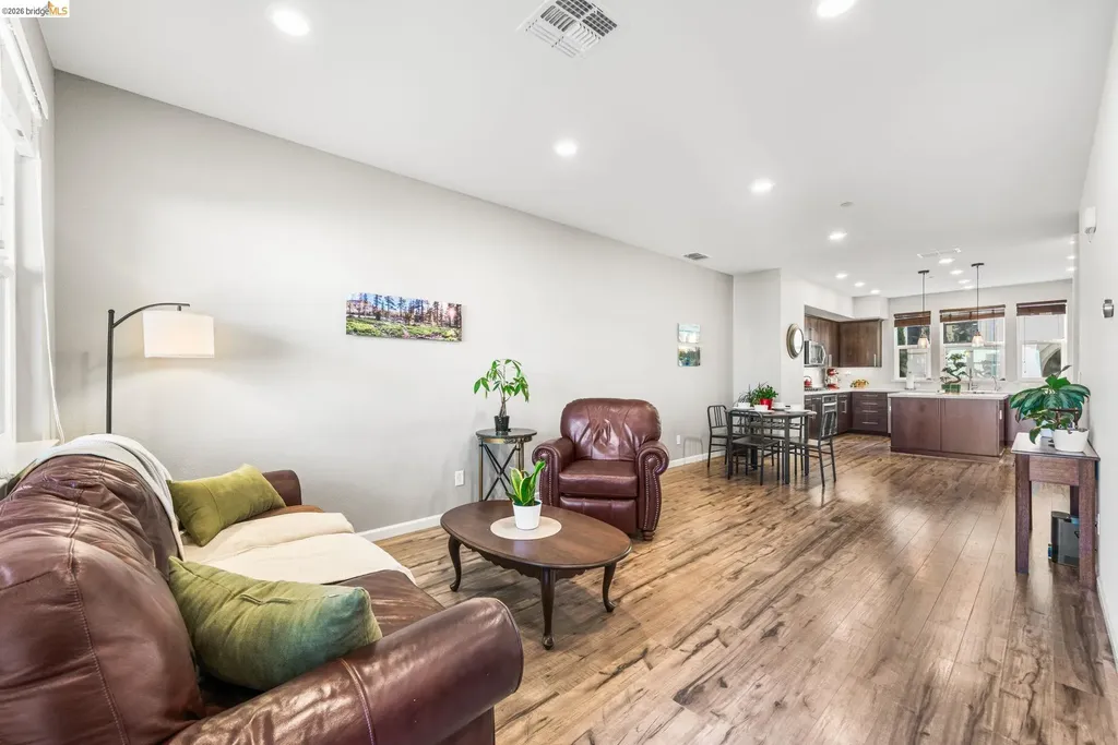 1280 Gusty Loop #4 Livermore CA 94550