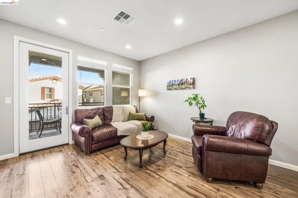 1280 Gusty Loop #4 Livermore CA 94550