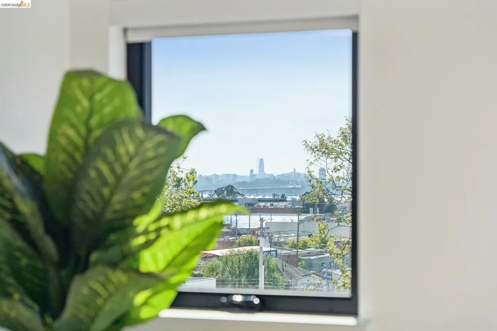 2747 San Pablo Avenue Berkeley CA 94702