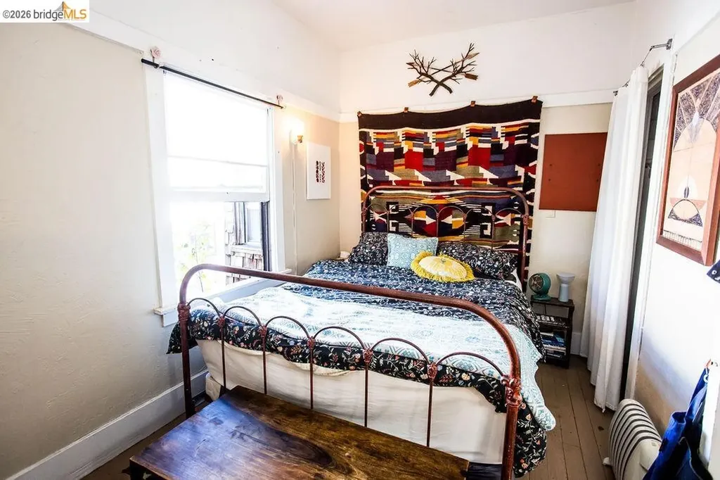 219 John Street Oakland CA 94611