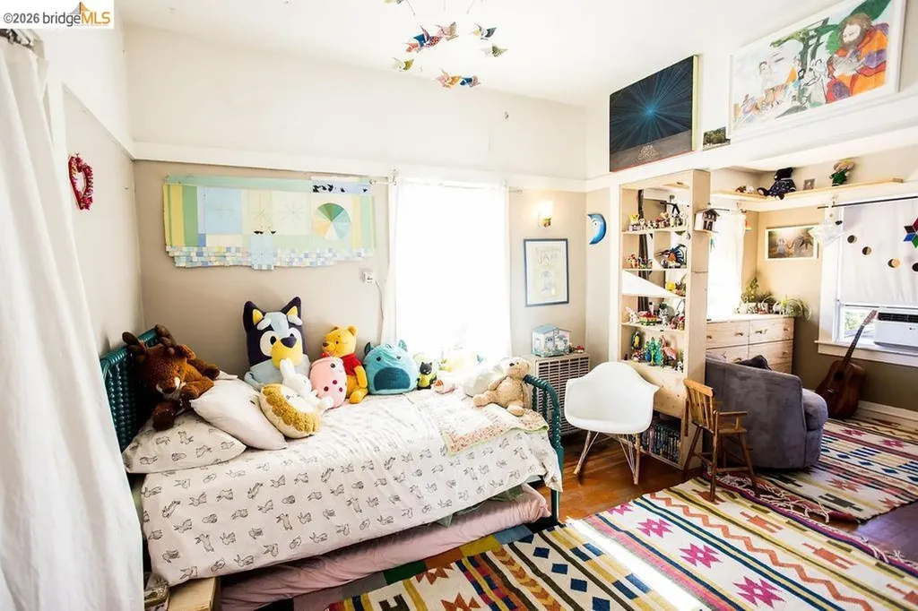 219 John Street Oakland CA 94611