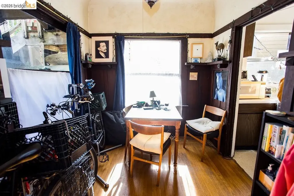 219 John Street Oakland CA 94611