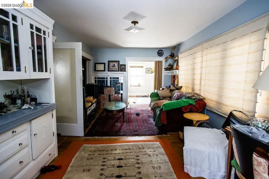 219 John Street Oakland CA 94611