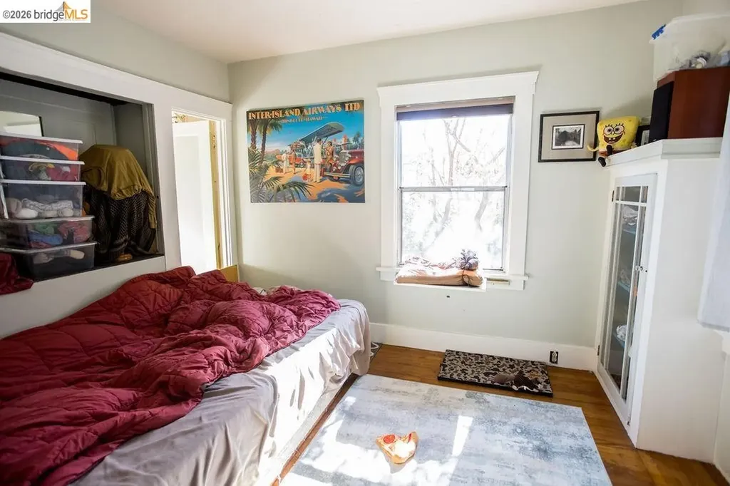 219 John Street Oakland CA 94611