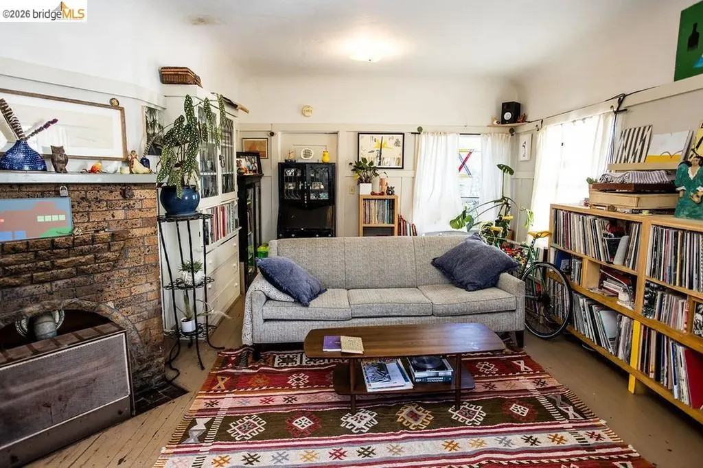 219 John Street Oakland CA 94611