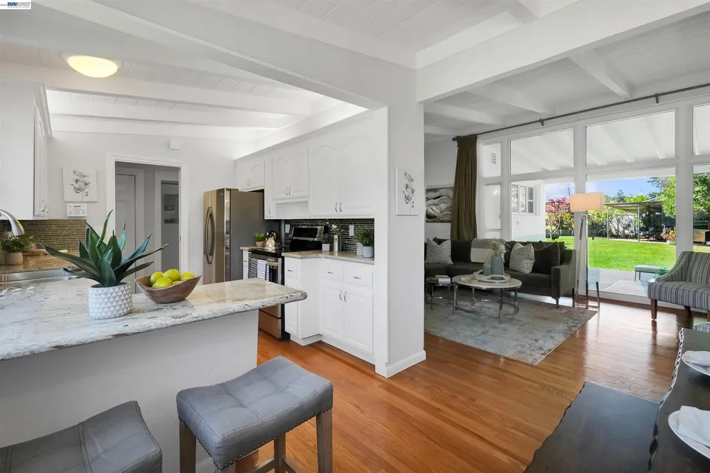 278 Saint Andrews Street Hayward CA 94544