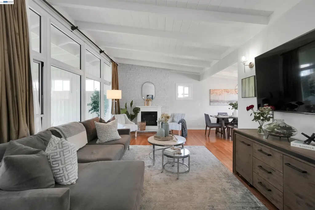 278 Saint Andrews Street Hayward CA 94544