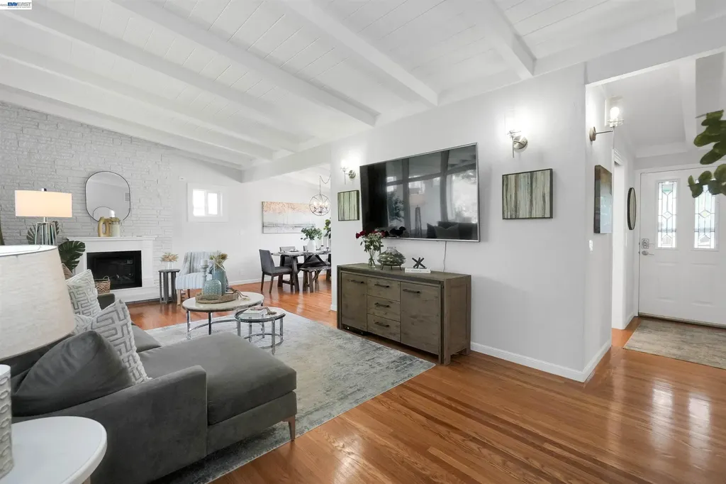 278 Saint Andrews Street Hayward CA 94544