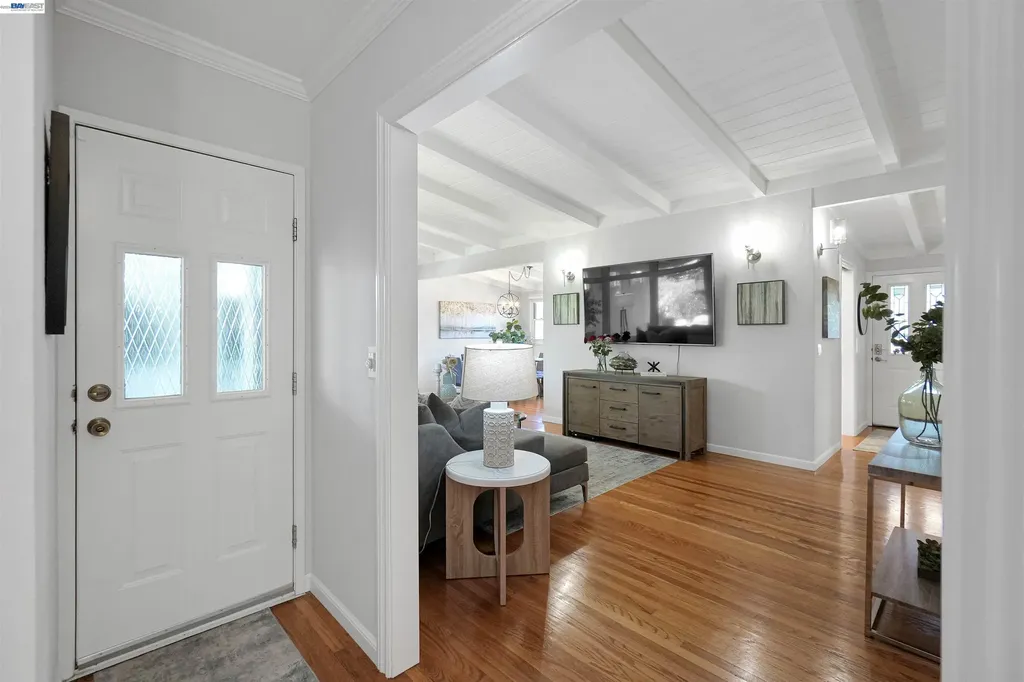 278 Saint Andrews Street Hayward CA 94544