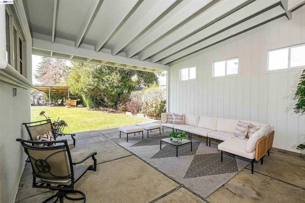 278 Saint Andrews Street Hayward CA 94544