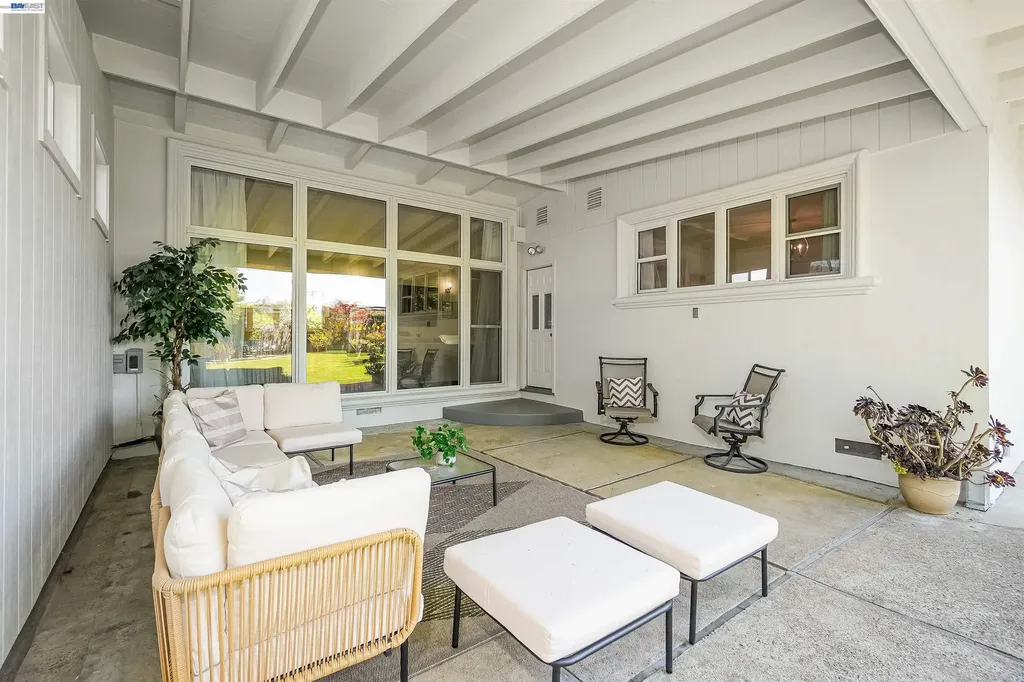 278 Saint Andrews Street Hayward CA 94544