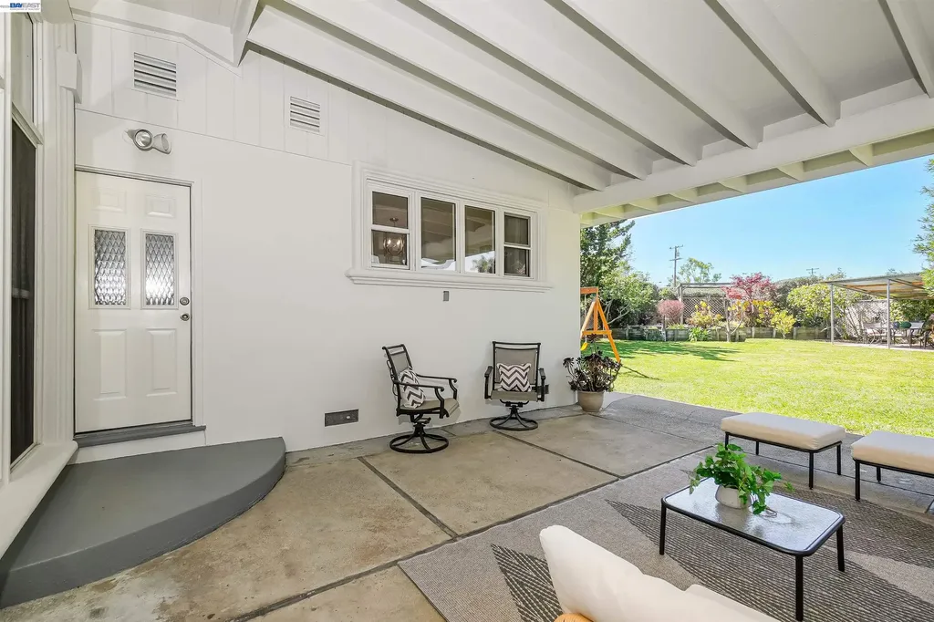 278 Saint Andrews Street Hayward CA 94544