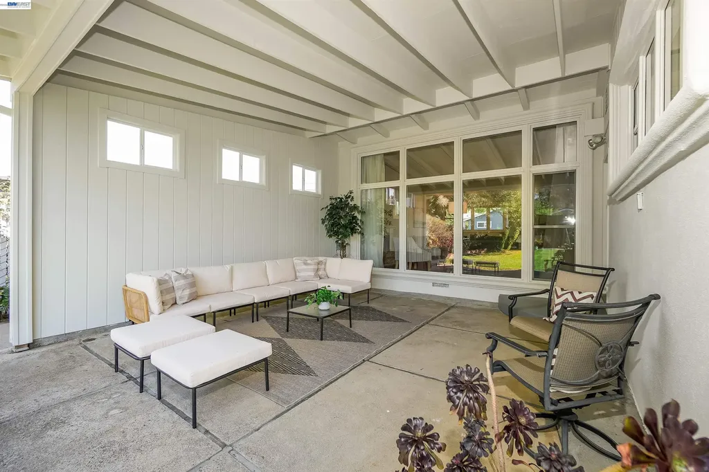 278 Saint Andrews Street Hayward CA 94544