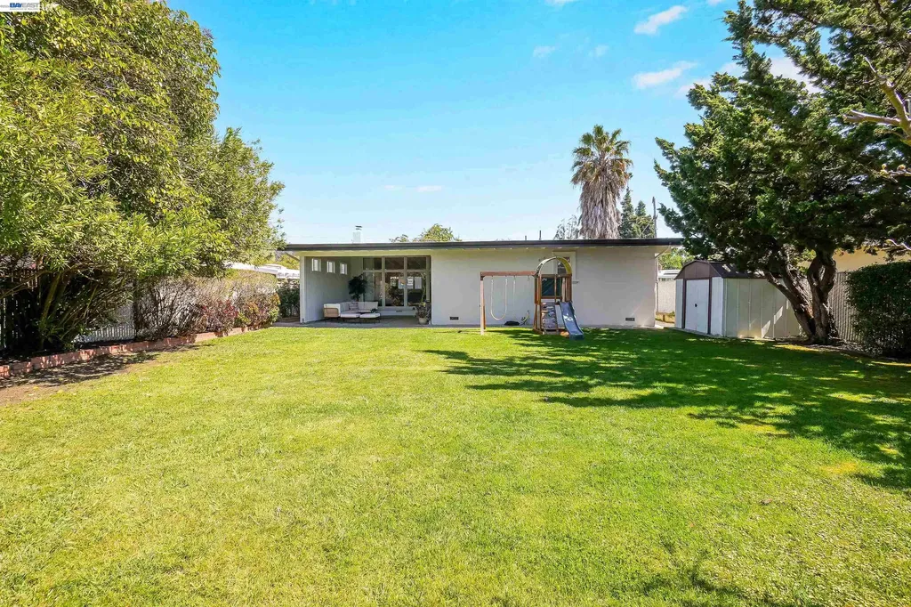 278 Saint Andrews Street Hayward CA 94544