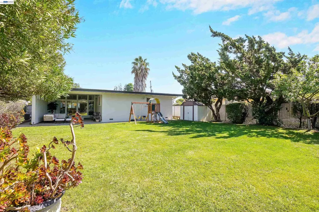 278 Saint Andrews Street Hayward CA 94544