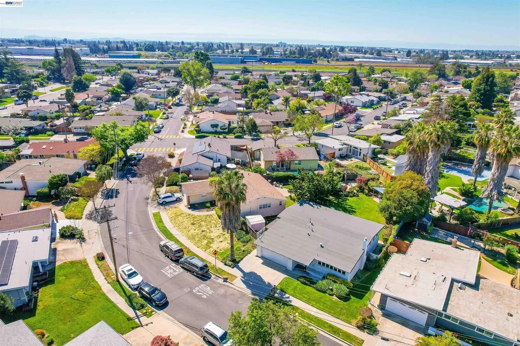278 Saint Andrews Street Hayward CA 94544