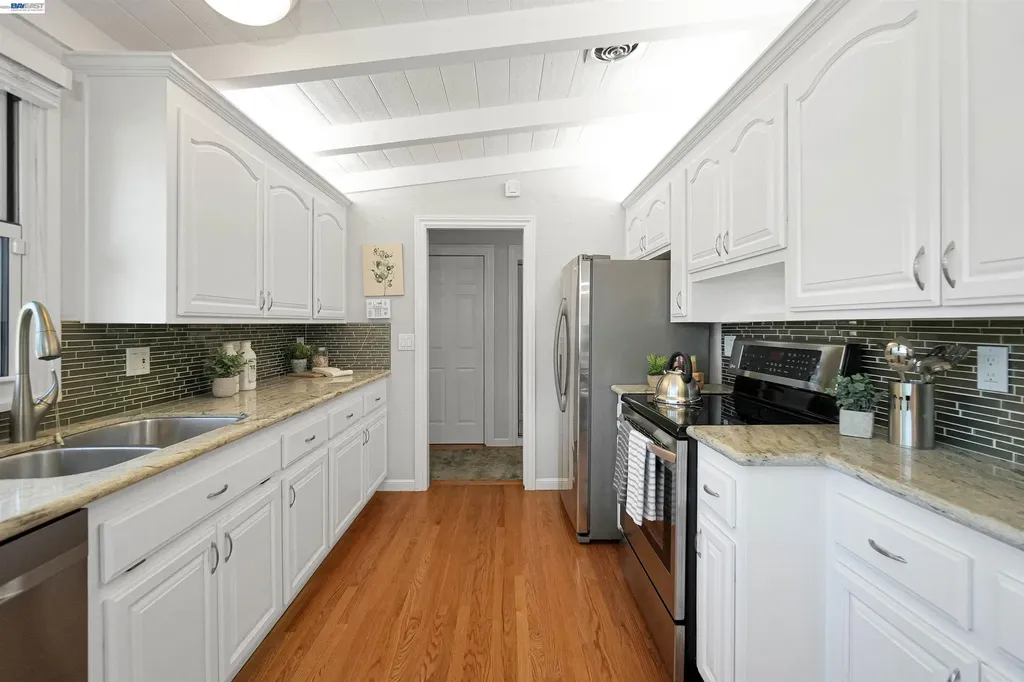 278 Saint Andrews Street Hayward CA 94544