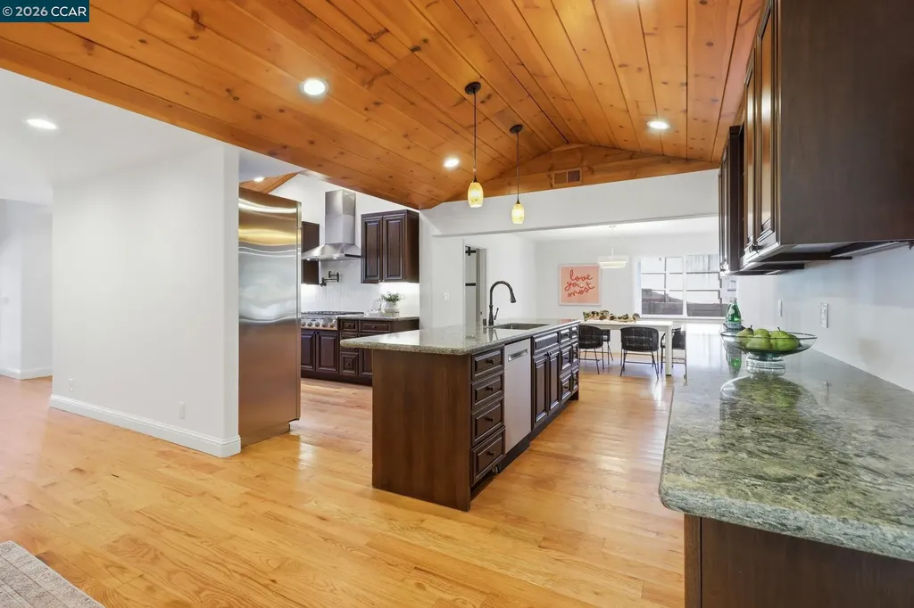 1124 Sanders Drive Moraga CA 94556