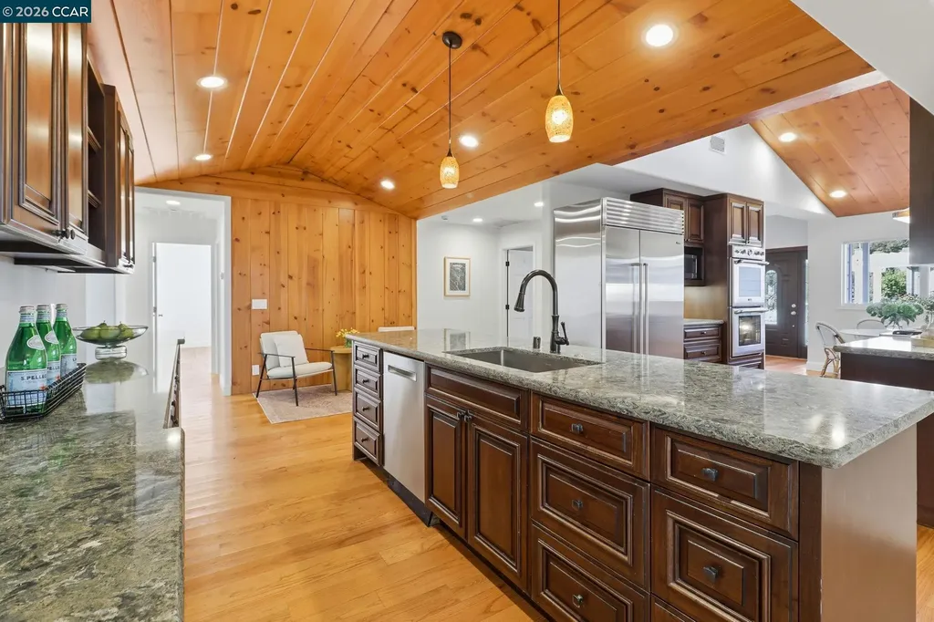 1124 Sanders Drive Moraga CA 94556