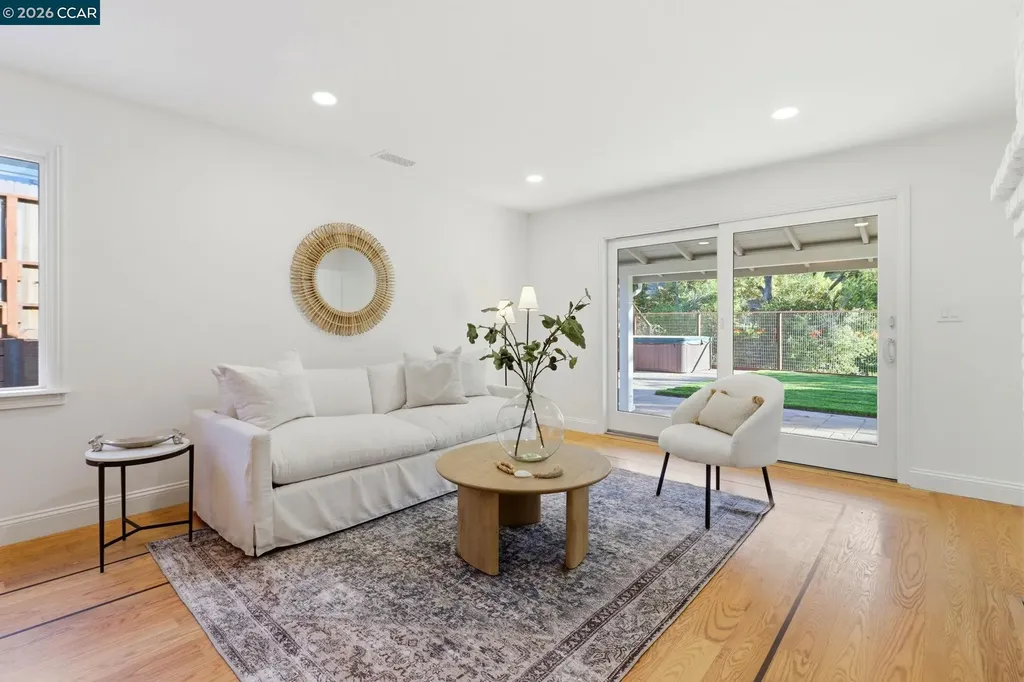1124 Sanders Drive Moraga CA 94556