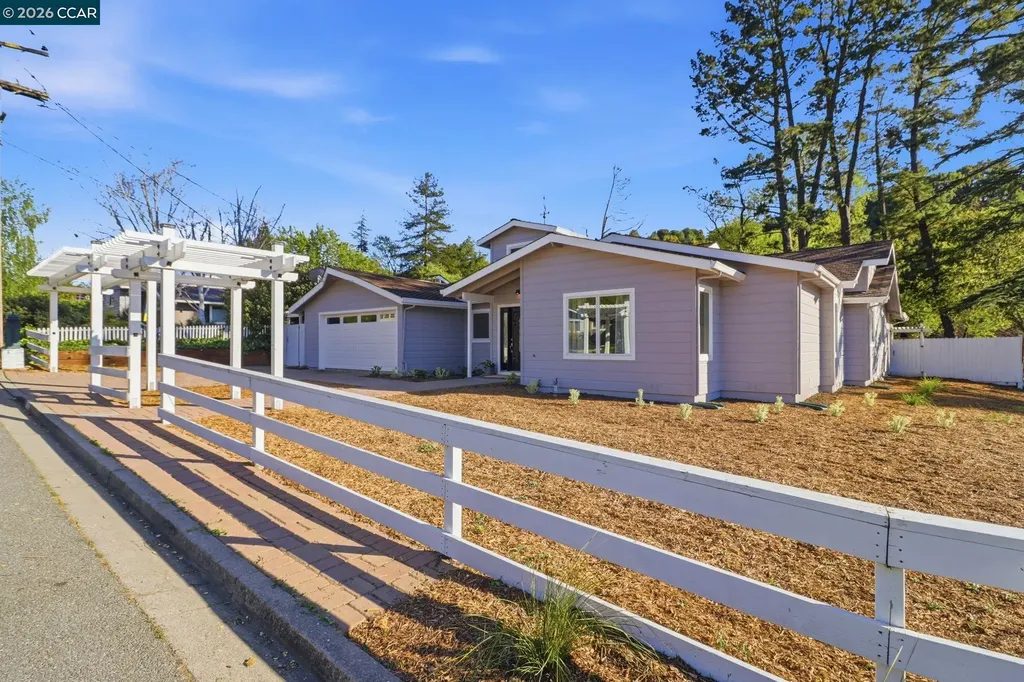 1124 Sanders Drive Moraga CA 94556