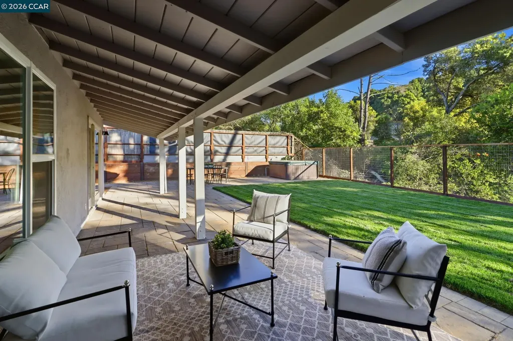 1124 Sanders Drive Moraga CA 94556