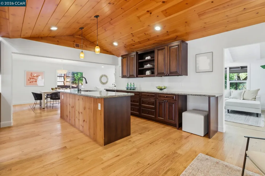 1124 Sanders Drive Moraga CA 94556