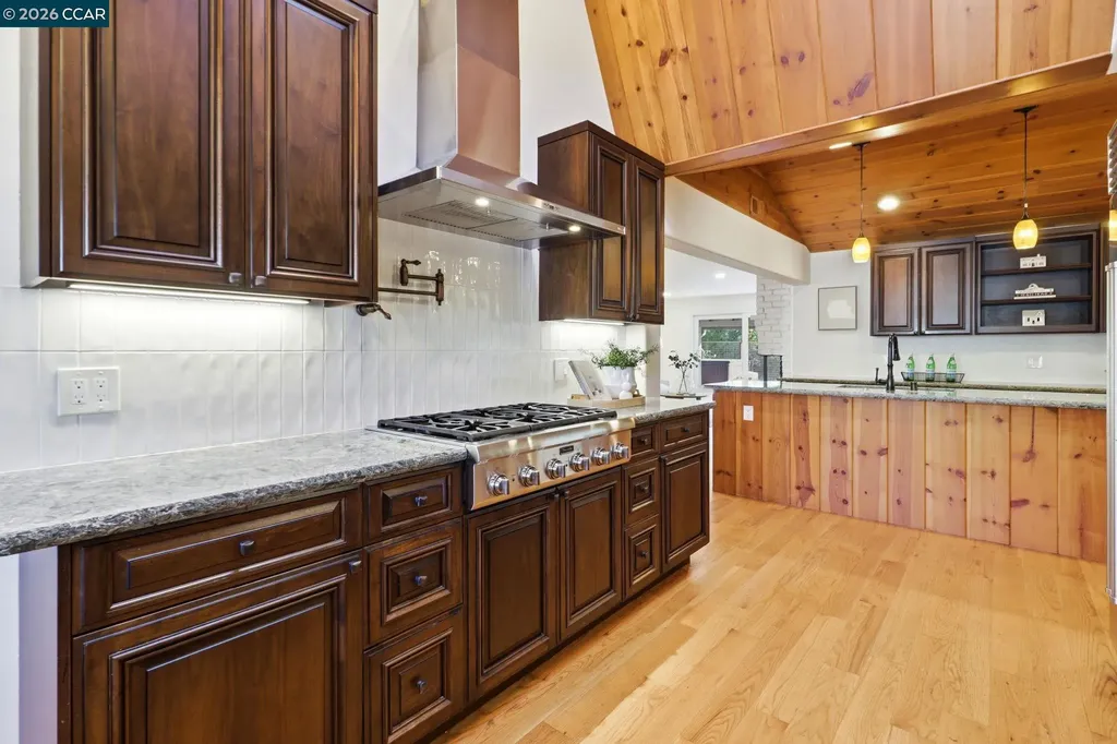 1124 Sanders Drive Moraga CA 94556