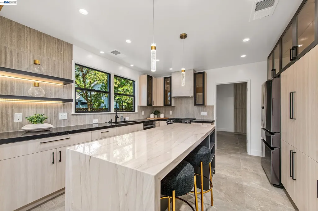 4073 Stanley Boulevard Pleasanton CA 94566