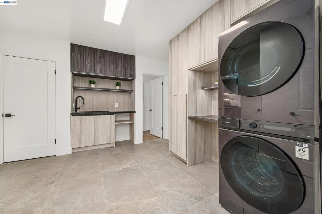 4073 Stanley Boulevard Pleasanton CA 94566