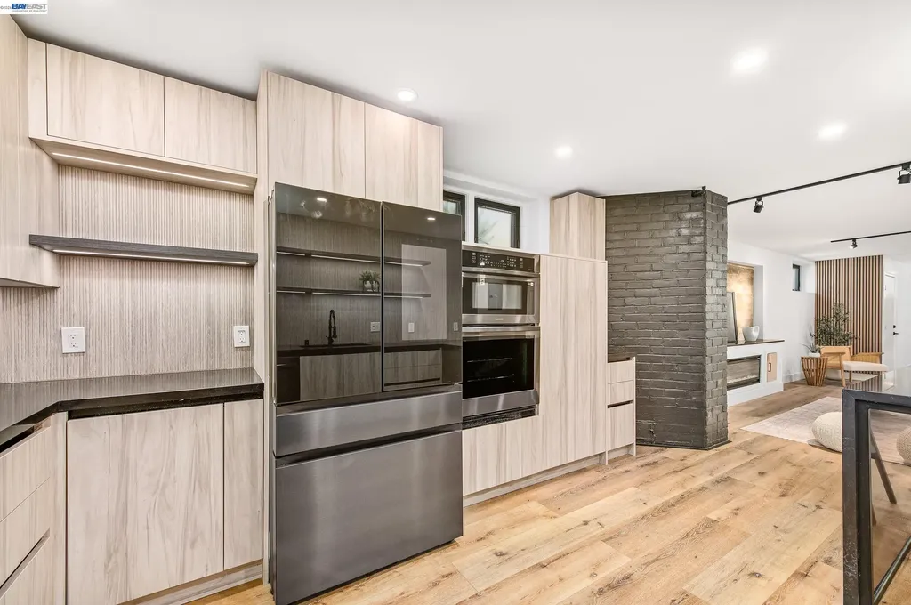 4073 Stanley Boulevard Pleasanton CA 94566