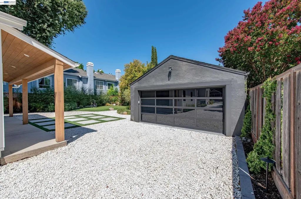 4073 Stanley Boulevard Pleasanton CA 94566