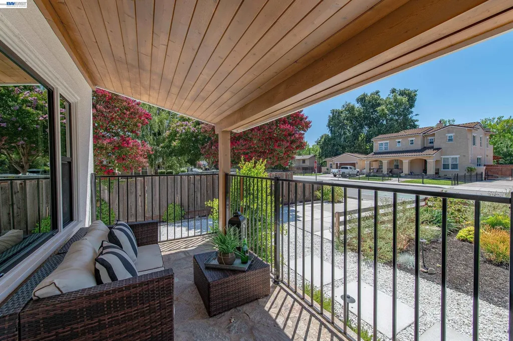 4073 Stanley Boulevard Pleasanton CA 94566