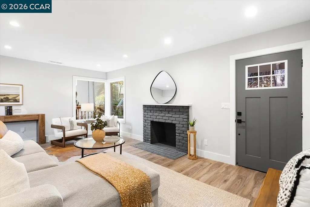 5924 Balboa Drive Oakland CA 94611