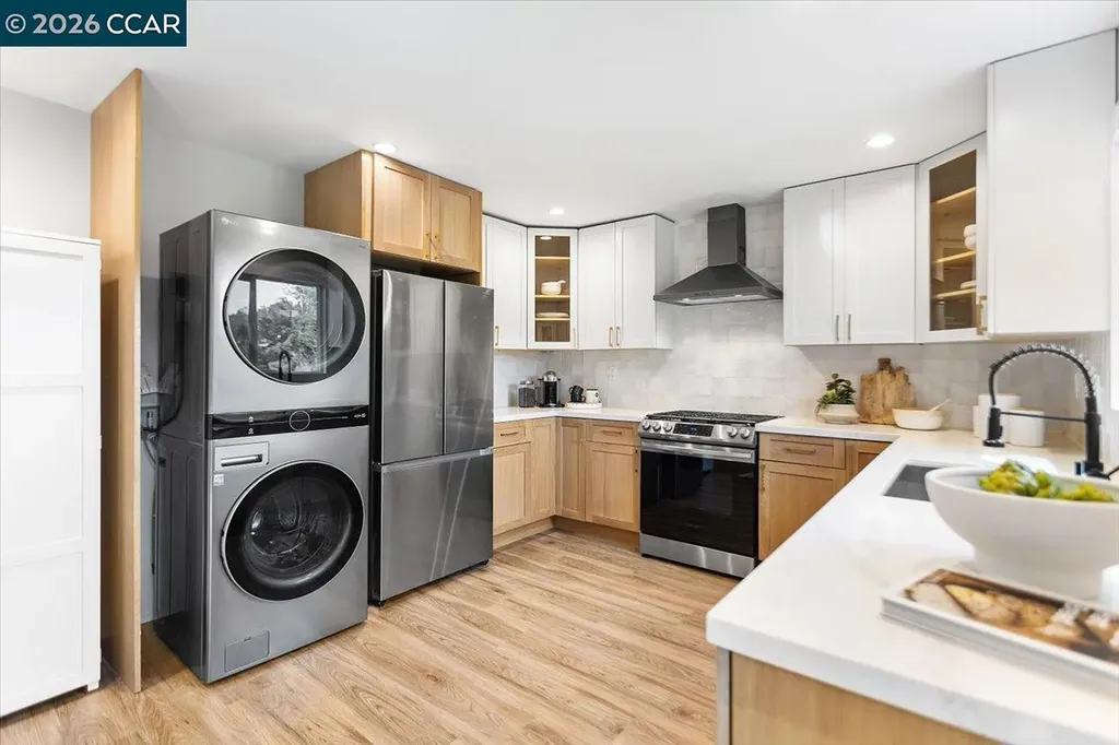 5924 Balboa Drive Oakland CA 94611